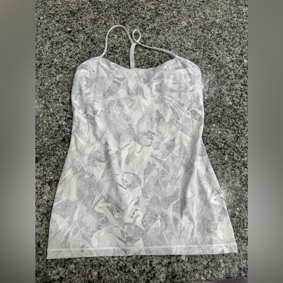 lululemon athletica Tops - Lululemon Power Pose Tank *Light Support Jasmine White Multi / Alpine White